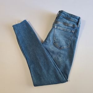 Old Navy Rockstar Super Skinny Jeans Mid Rise Women's 2 Raw Hem